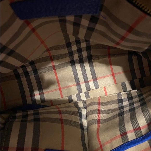 Authentic Burberry Baynard Leather Tote - Picture 16 of 16